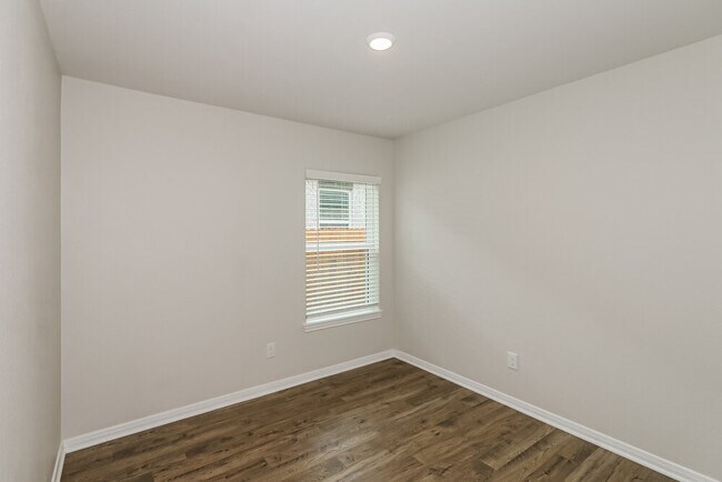 Building Photo - 409 San Miguel Crk Dr