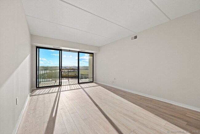 Building Photo - 100 Seaview Ave