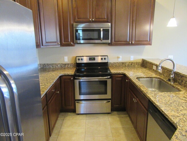 Building Photo - 2407 Astrid Ln