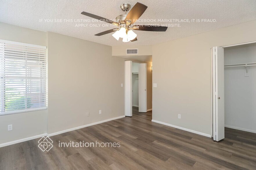 Building Photo - 1055 N Recker Rd