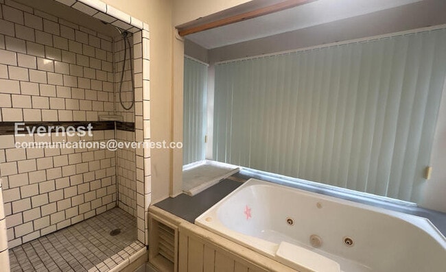 Building Photo - 12513 Jerry Dr