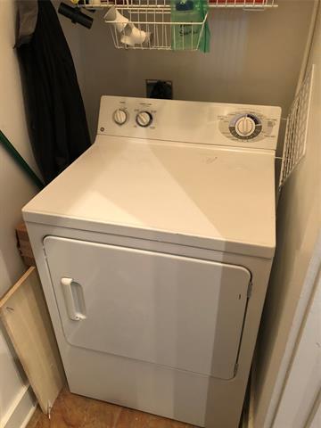 Building Photo - 2502 Live Oak St