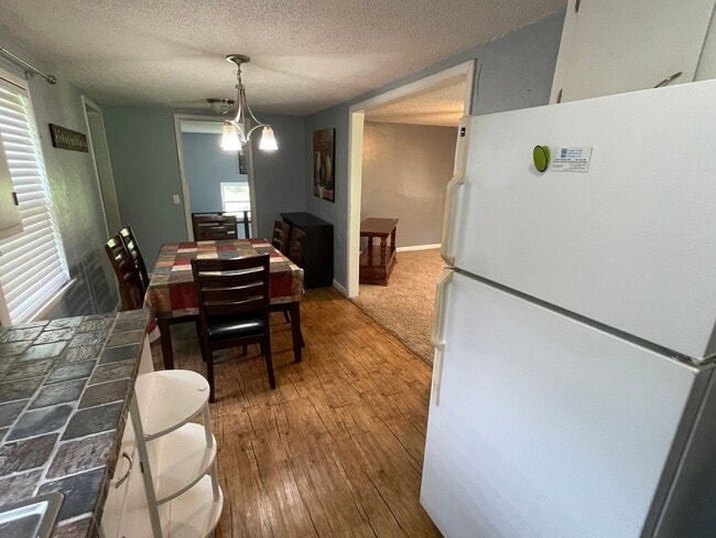 Building Photo - 3 Bedroom 1 Bathroom House Stilwell, OK