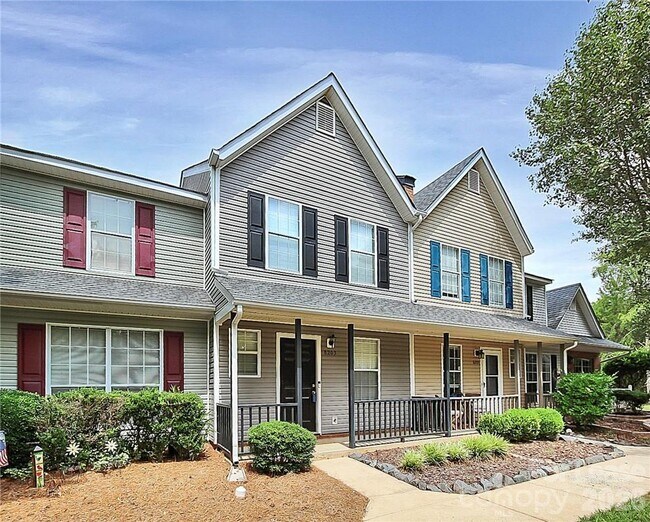 Building Photo - 8203 Golf Ridge Dr