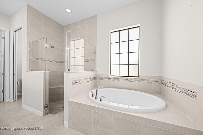 Building Photo - 8008 Gullen Dr