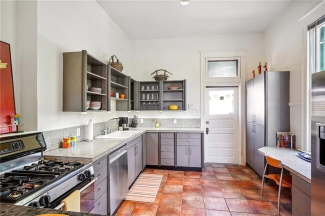 Building Photo - 4301 Iberville St