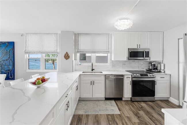 Building Photo - 97 Sunset Dr