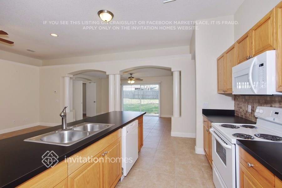 Building Photo - 2910 Brandywine Cir