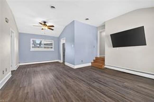 Building Photo - 803 Townsend Ct