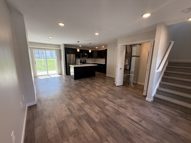 Building Photo - 211 Terrace Dr