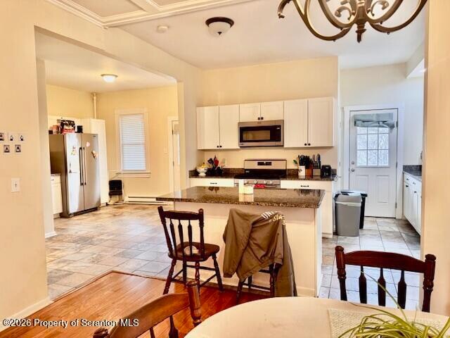 Building Photo - 815 Monroe Ave