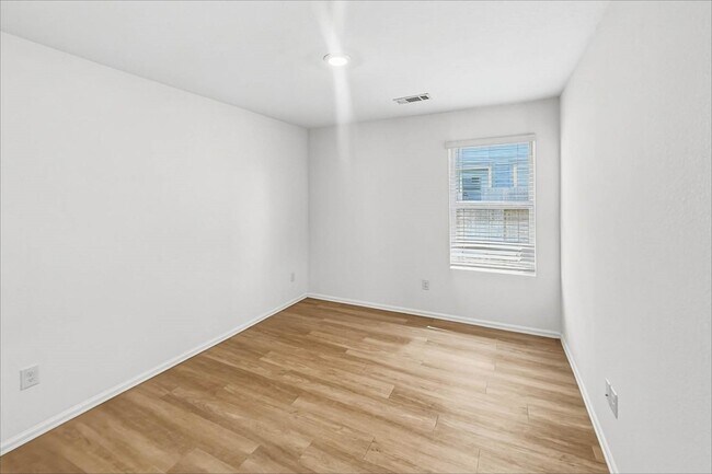 Building Photo - 22276 Stoney Ravine Dr