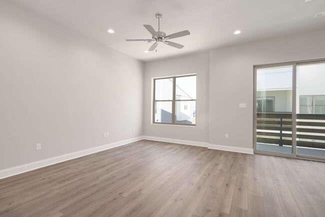 Building Photo - 104 Canvasback Dr