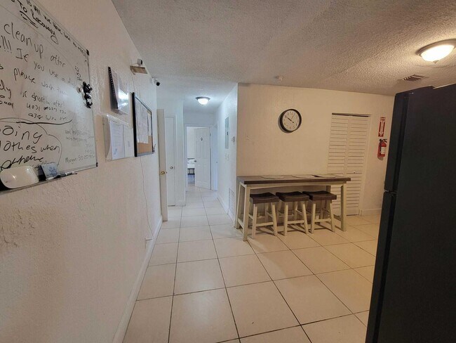 Building Photo - 2759 NW 58th Terrace