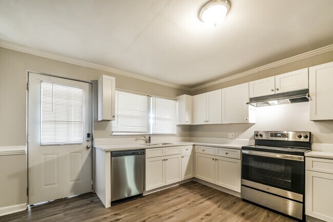 Building Photo - 6700 John West Rd