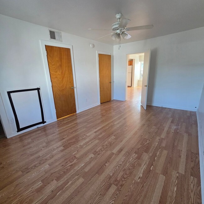 Building Photo - Welcome to the heart of downtown Historic Smyrna!