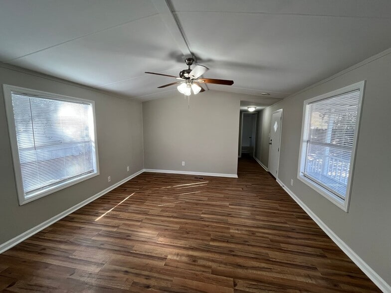 Building Photo - 6803 Waters Ave