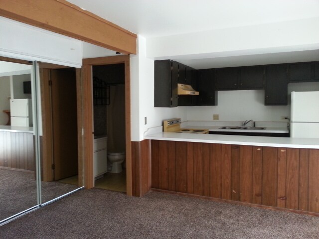 Building Photo - 45 Nassau Colony