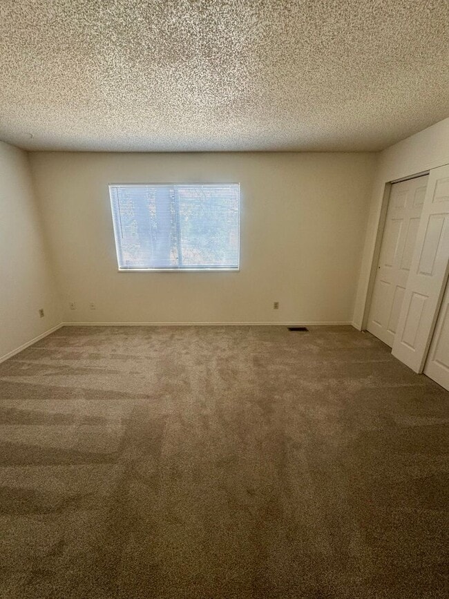 Building Photo - 4710 N Carefree Cir