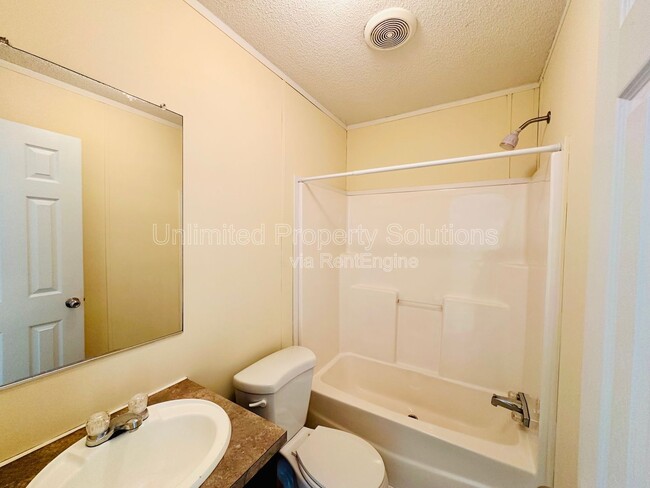 Building Photo - 9765 Old Mill Rd