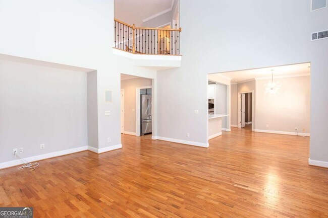 Building Photo - 3206 Windsor Lake Dr NE