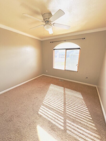 Building Photo - 1701 S 900 W