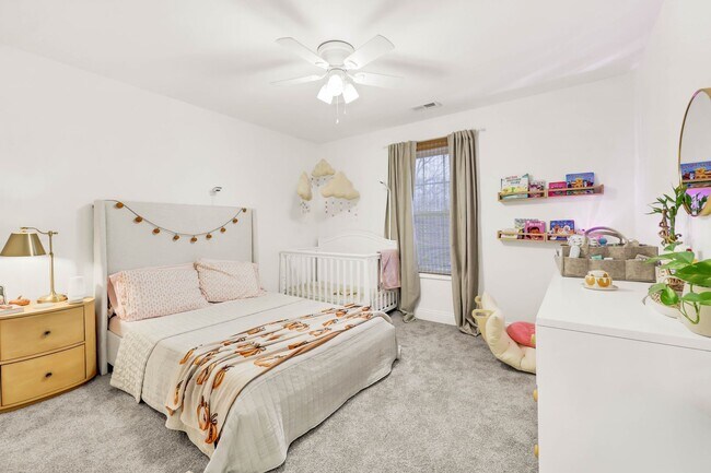 Building Photo - 1838 Patricia Dr