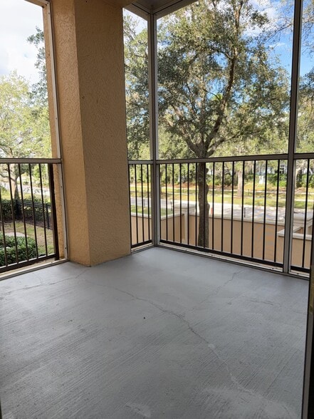 Building Photo - 5125 Palm Springs Blvd