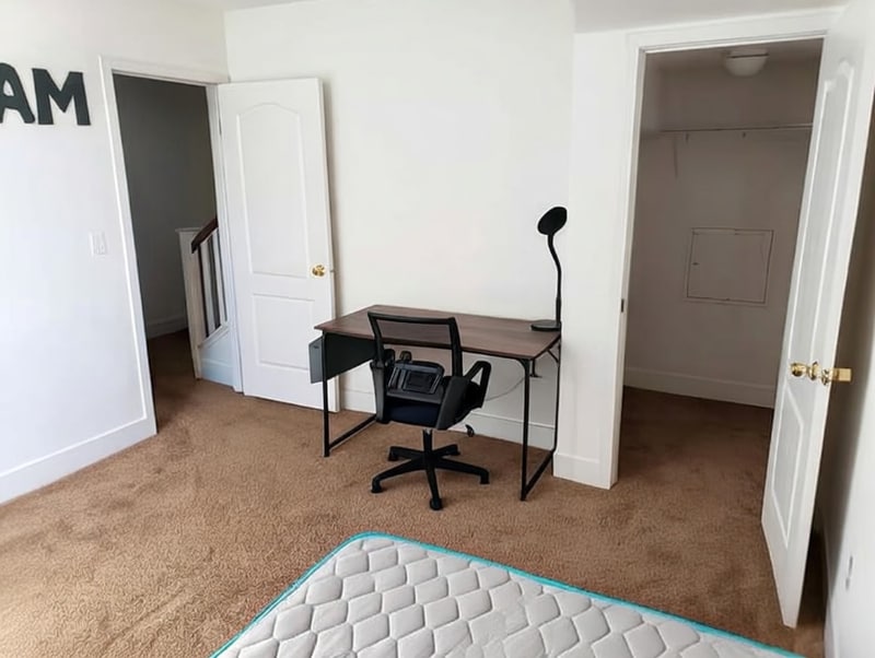 Building Photo - 6115 Old Quarry Loop