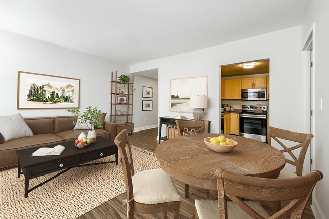 Building Photo - The Residences at Rodney Square
