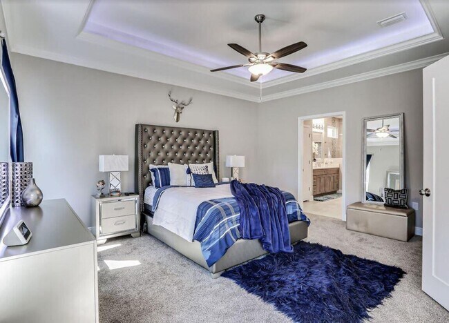 Building Photo - All Brick 4 Bedroom in Mary Esther!