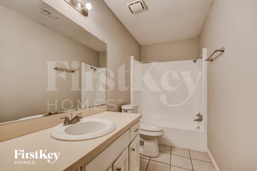 Building Photo - 2215 Pup Run