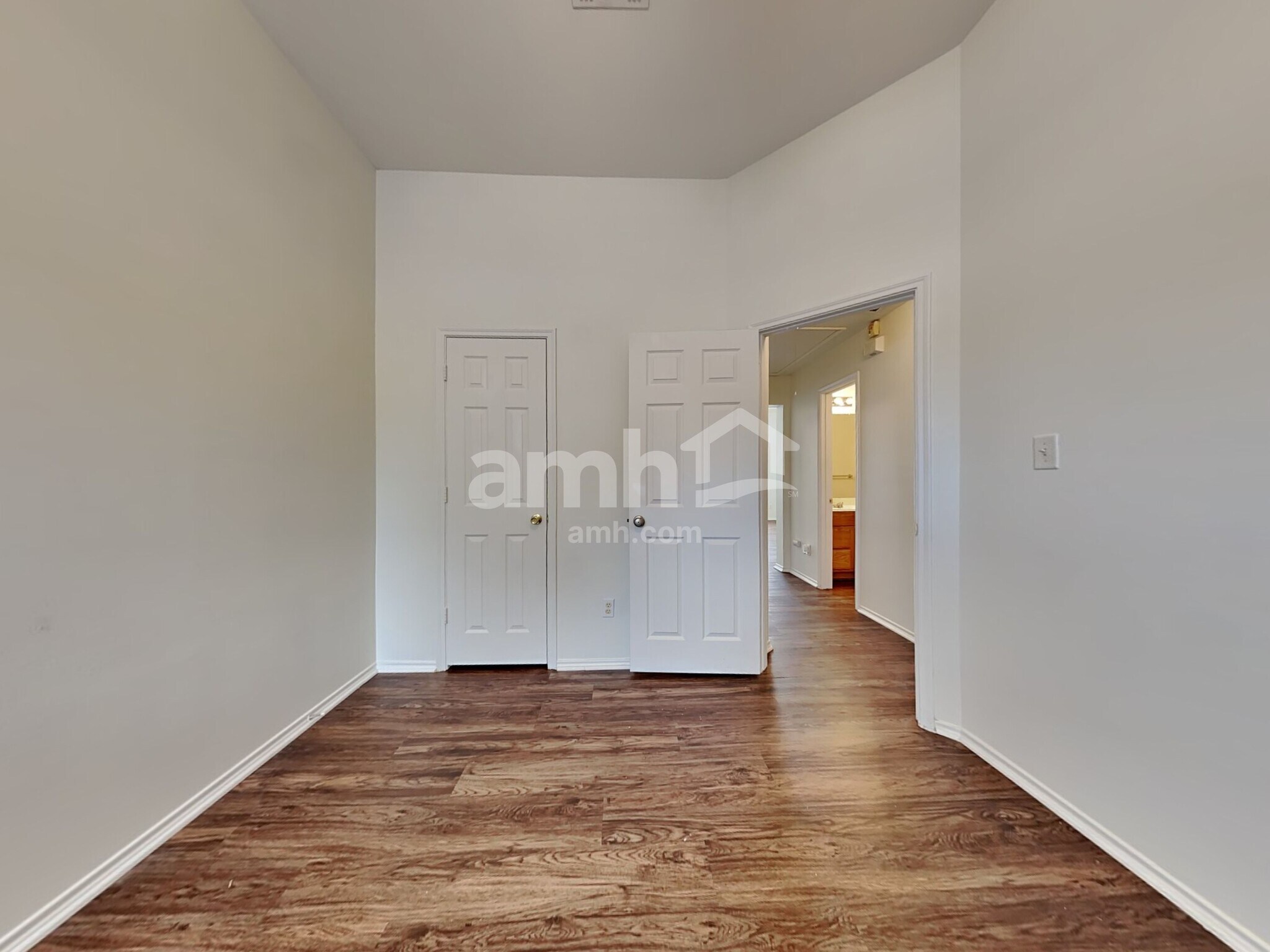 Building Photo - 1410 Loma Linda Ter