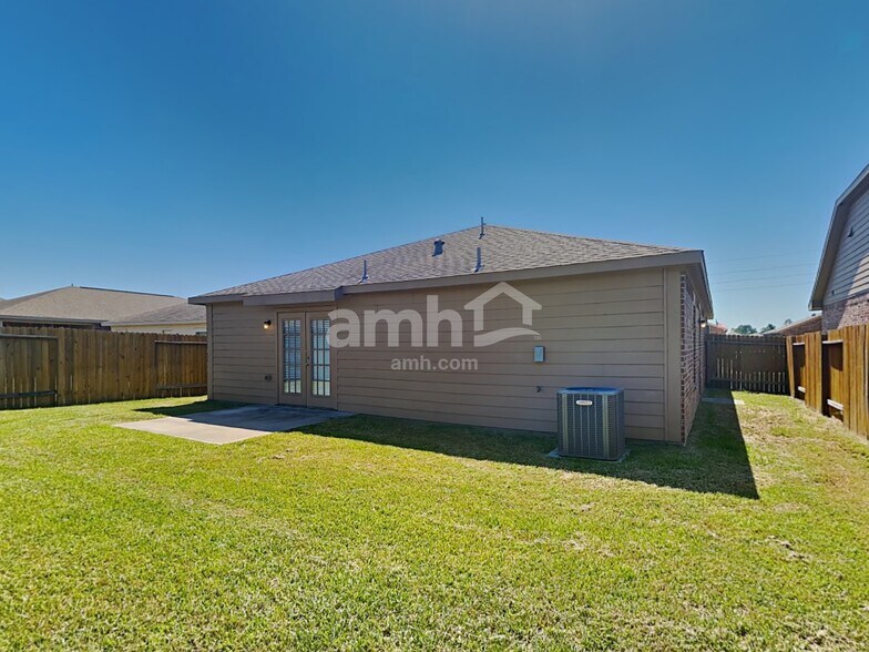 Building Photo - 22422 Bauer Canyon Dr