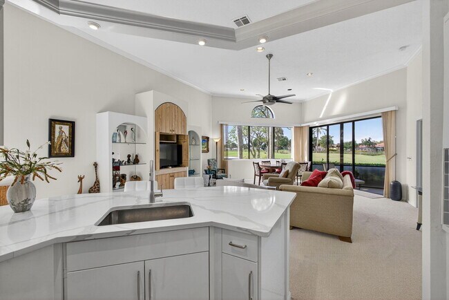 Building Photo - 773 Windermere Way