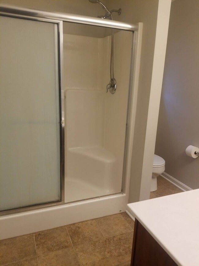 Building Photo - Brick Ranch W/Walk-Out Basement (Unfinished)