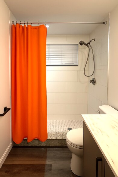 Bathroom - 630 NE 37th St