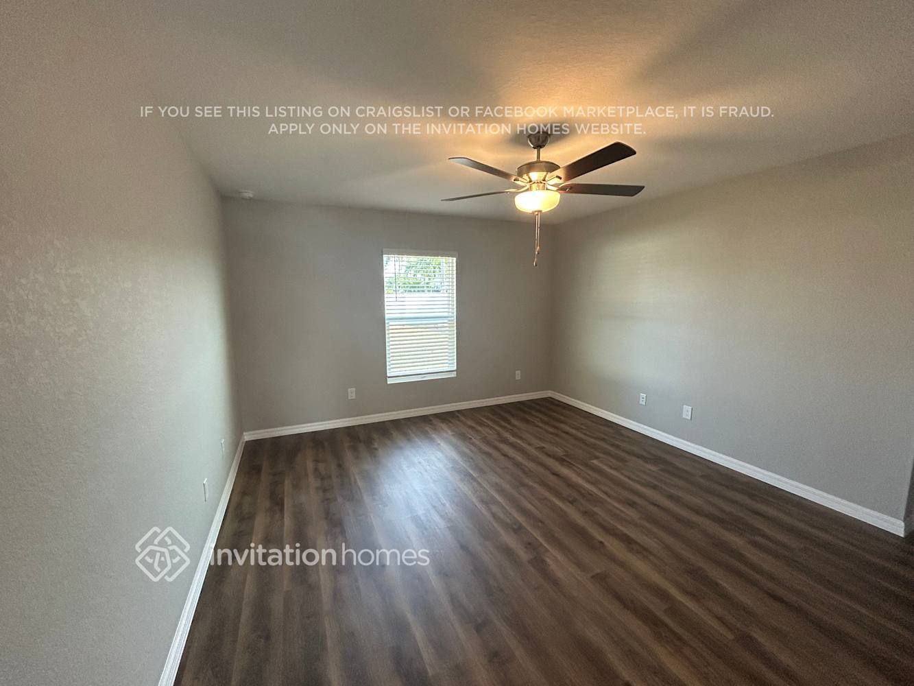 Building Photo - 711 NE 1st Ave