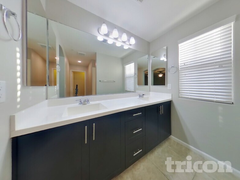 Building Photo - 12569 W Lindbergh Dr