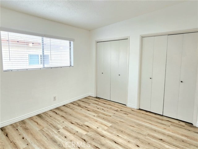 Building Photo - 326 10th Pl