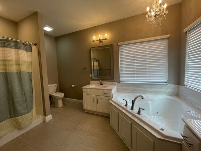 Building Photo - Condo available for lease on Deerfield Ridge - 2 bedroom, 2 bath