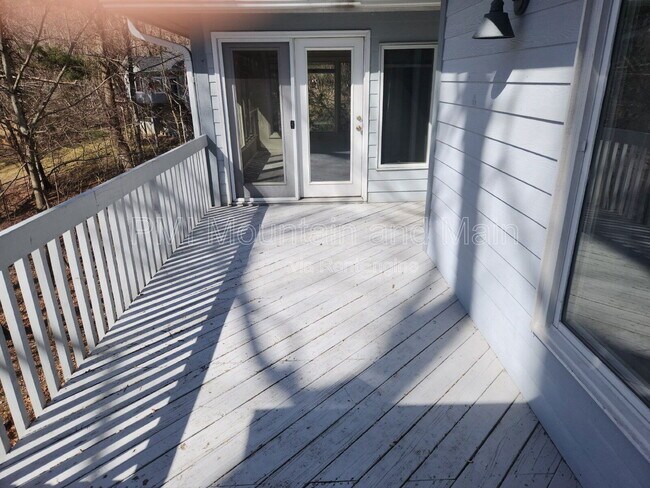 Building Photo - 4000 Laurel Park Hwy