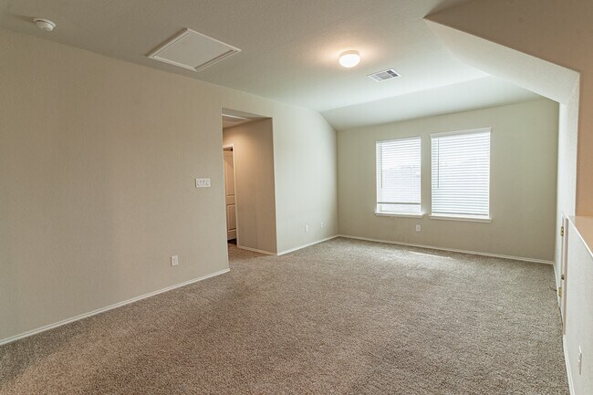 Building Photo - 1834 Brady Shores Dr