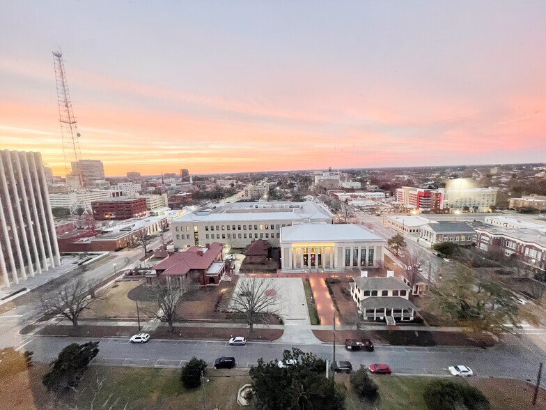 Building Photo - 1520 Senate St