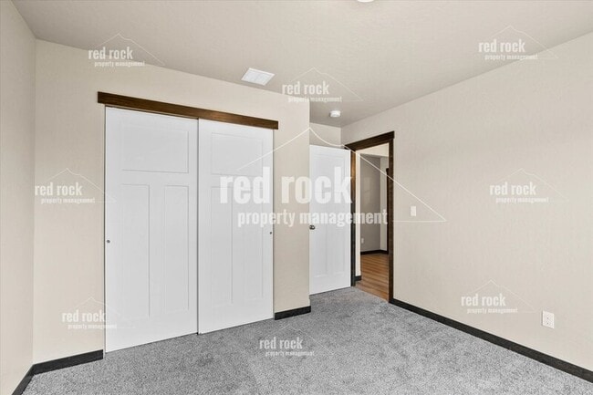 Building Photo - 6659 W Irish Cir