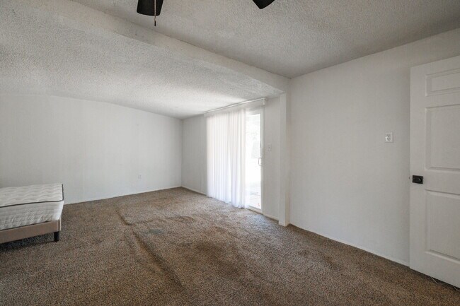 Building Photo - For Lease