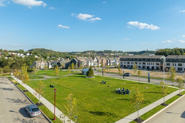 Building Photo - 405 Cranford Way