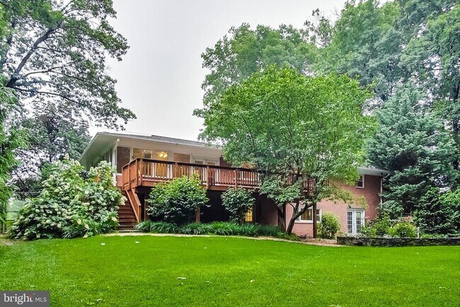Building Photo - 14904 Claude Ln