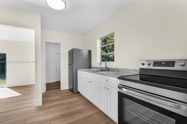 Building Photo - 130 NW 48th St