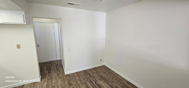 Building Photo - EL CAJON - Nice 3 Bedroom 2.5 Bath Townhou...